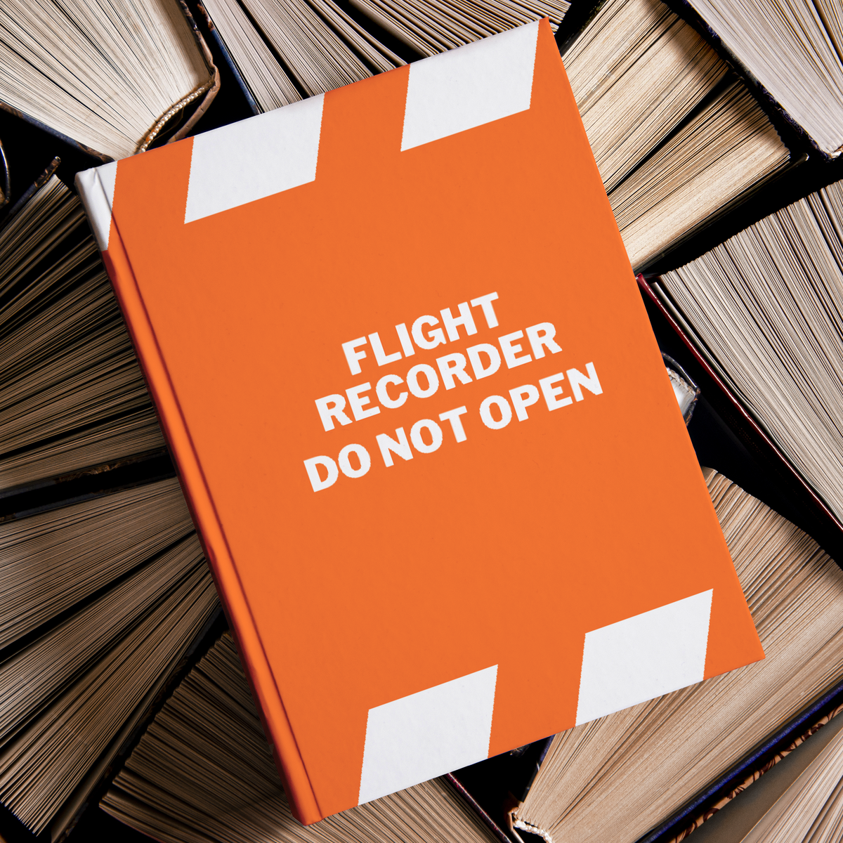 Flight_Recorder_Aviation_Hardcover_Journ_HC_Lifestyle_01_Mockup.png_8906584